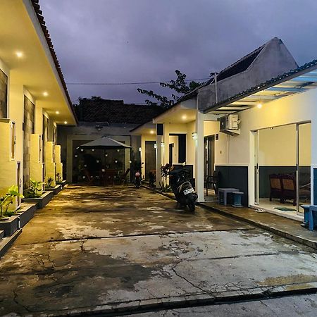 Robiu Bed & Breakfast Banyuwangi  Dış mekan fotoğraf