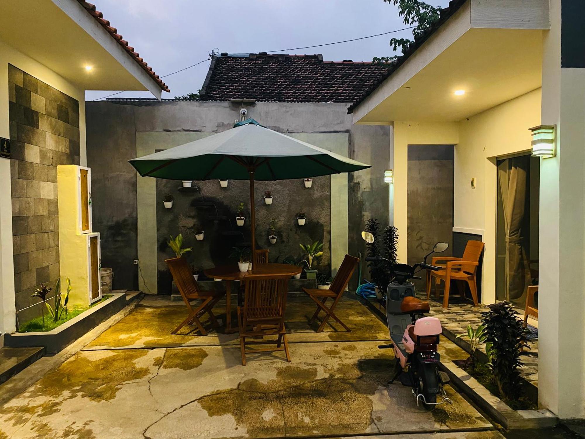 Robiu Bed & Breakfast Banyuwangi  Dış mekan fotoğraf